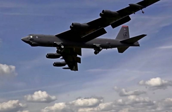 Американские бомбардировщики B-52H продемонстрировали Ирану «силу США»